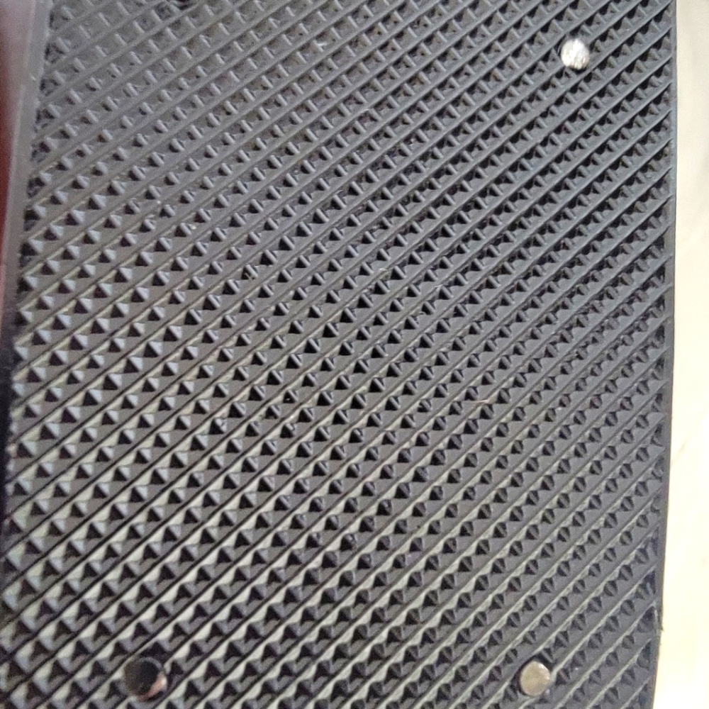 New - Basic Editions Shoes - Picture 3 of 9